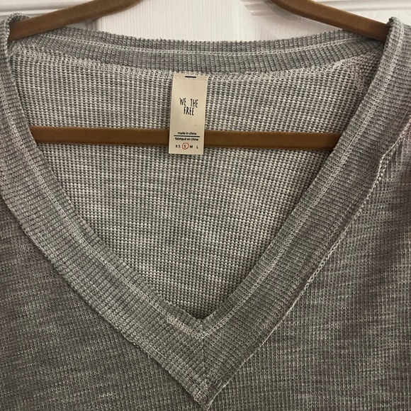 We the free top - Picture 2 of 3